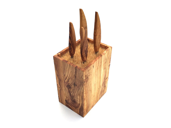 Messerblock "The Cube" squaremood Holzmesserständer Messerhalter Olivenholz